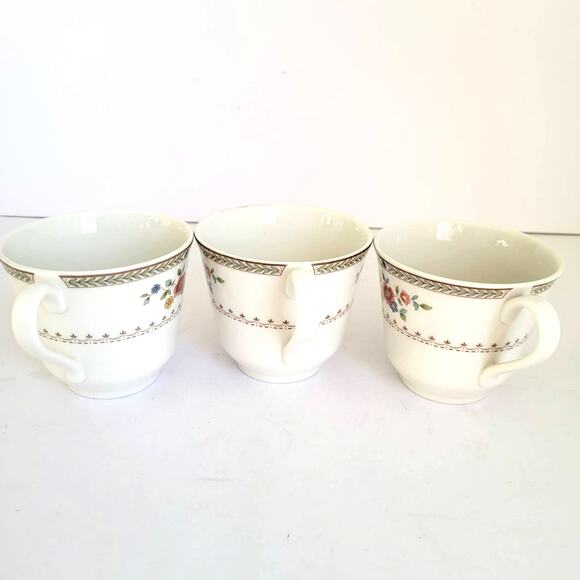 Vintage 1976 Royal Doulton England Kingswood Pattern Coffee Cups Set of 3 - Picture 5 of 8